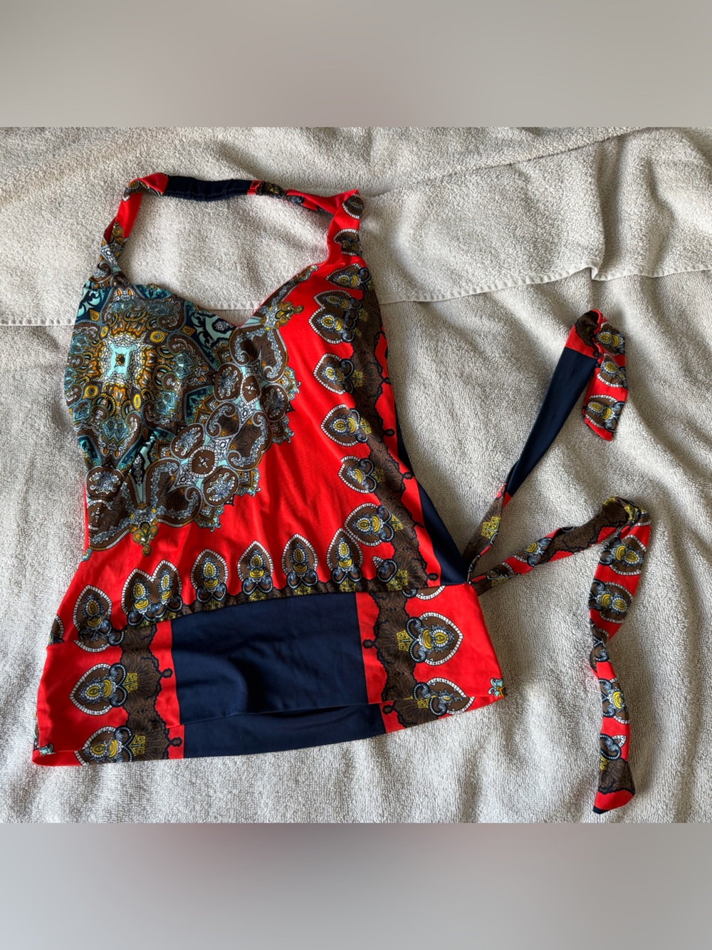 Limité orange paisley halter top